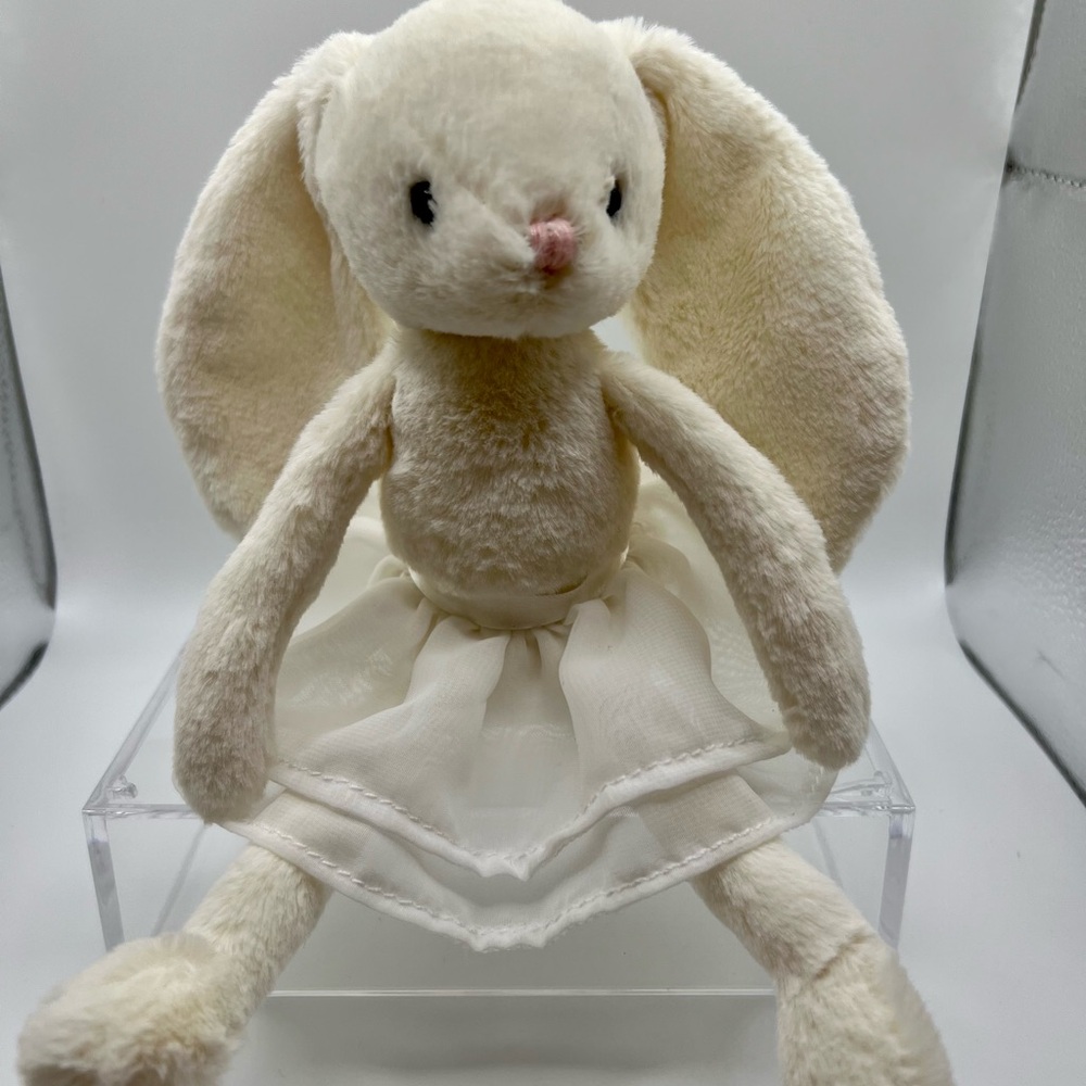 Jellycat Arabesque Cream Bunny NWOT